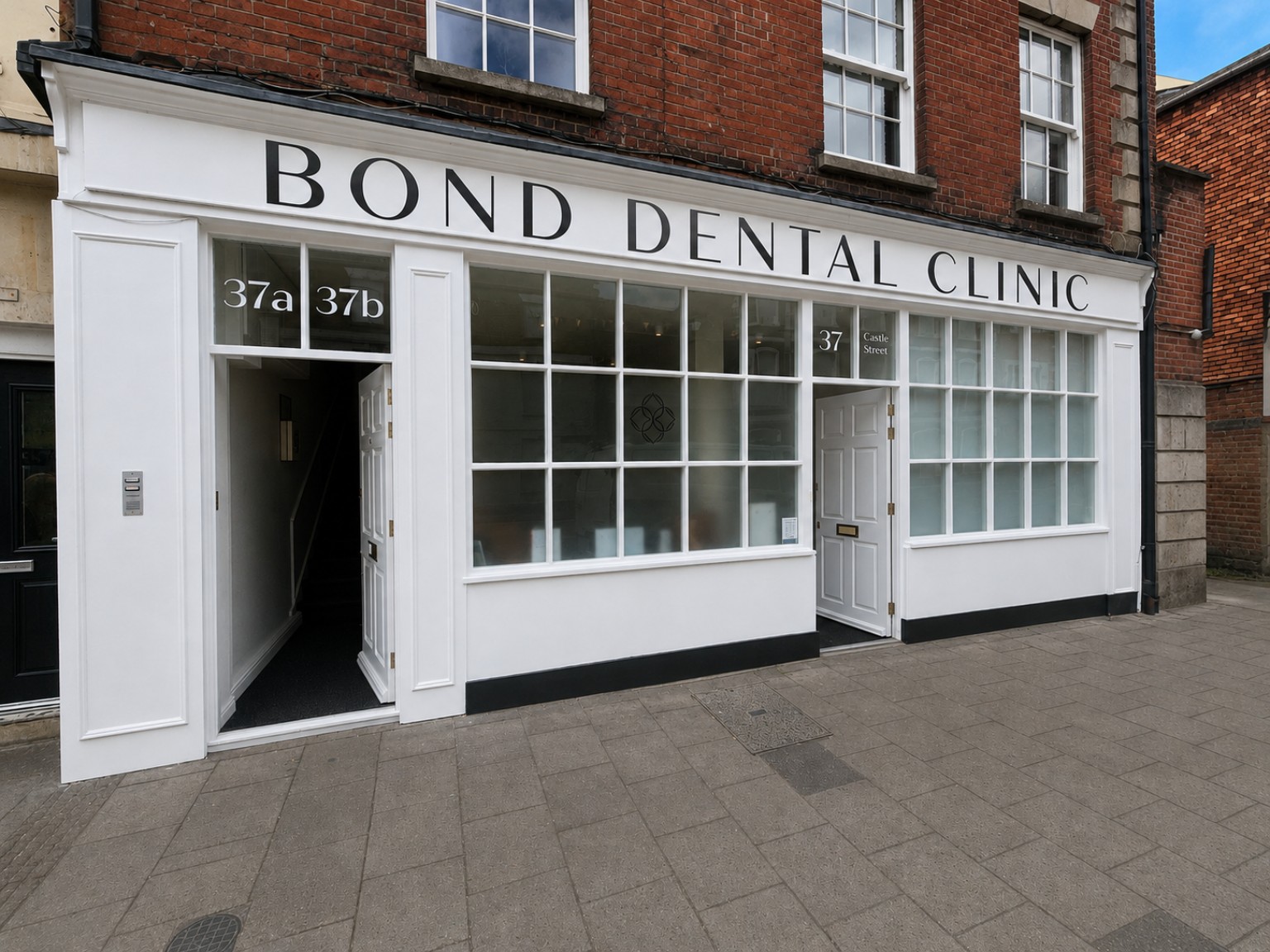 Bond Dental Clinic exterior